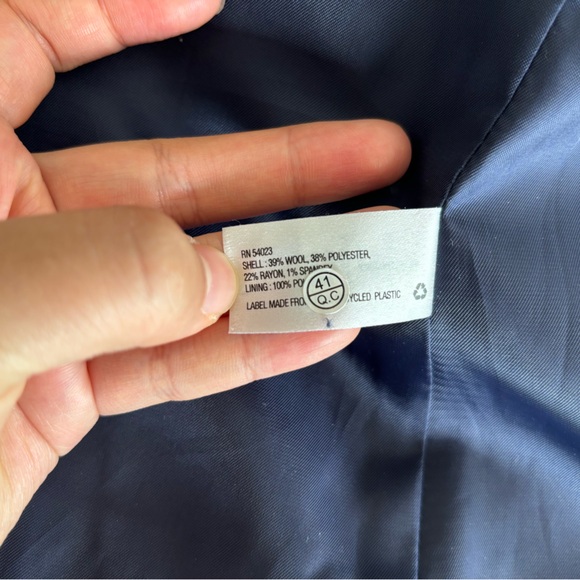 Like New GAP Academy Blazer Size 2 (Wool Blend) - Picture 2 of 8